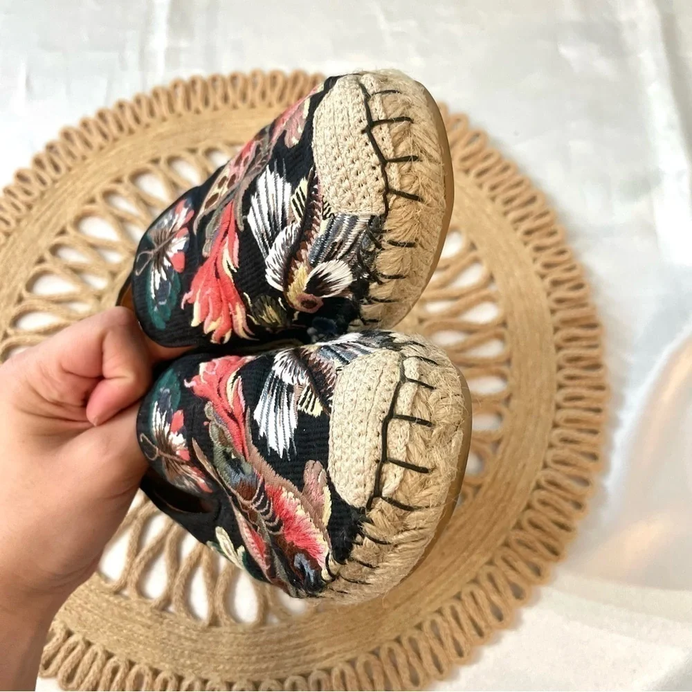 Valentino Garavani Butterfly-Embroidered Fabric Espadrilles in Black/Multi EU 36